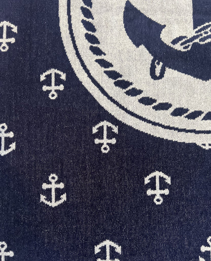 XXL Strandtuch mit maritimem Anker-Streifendesign in Blau, Muster-Detail – Bahia Kollektion von Dolcefrotto
