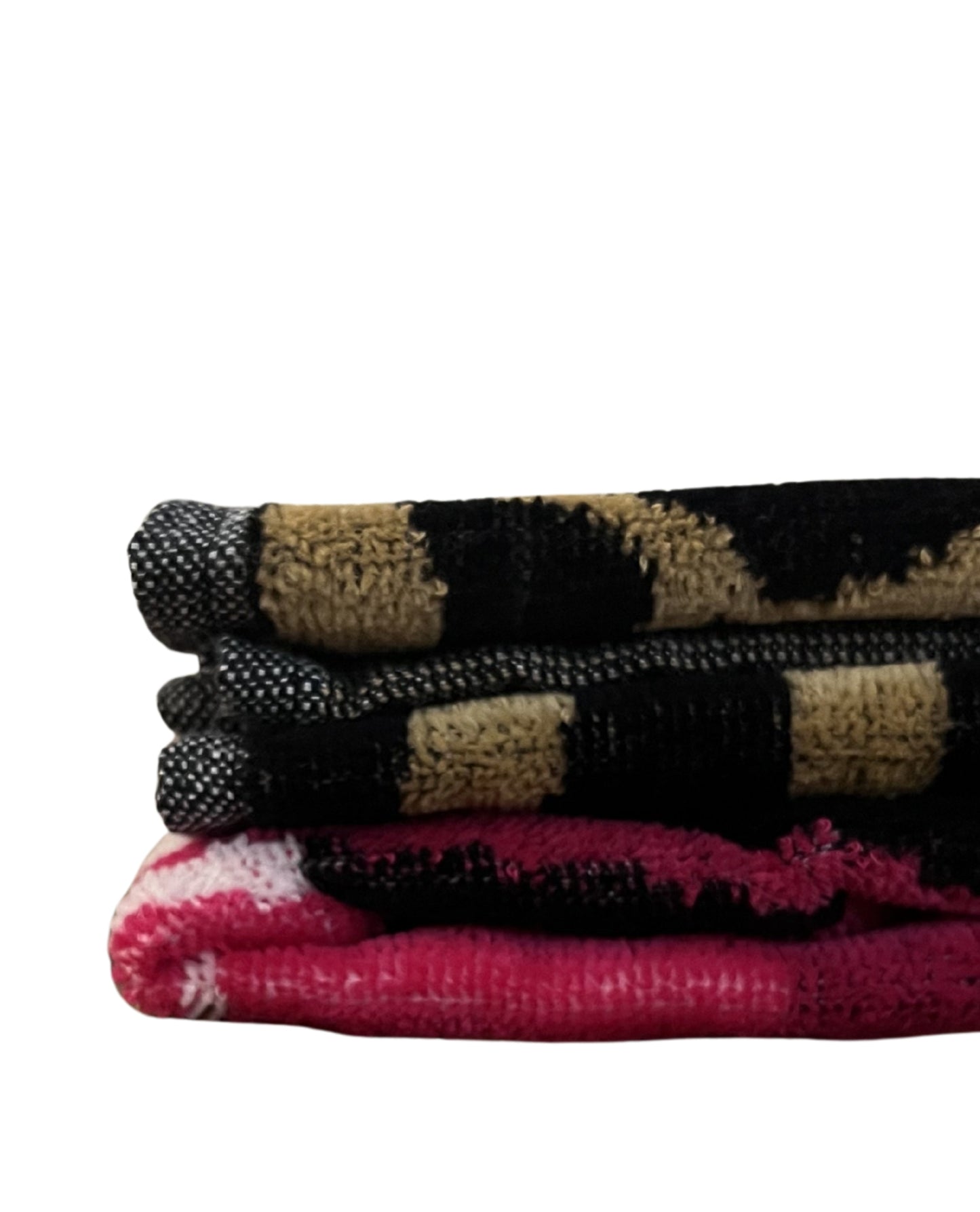 XXL Strandtuch mit Flamingo-Motiv in Schwarz-Weiß, gefaltet – Flamingo Gold Kollektion von Dolcefrotto