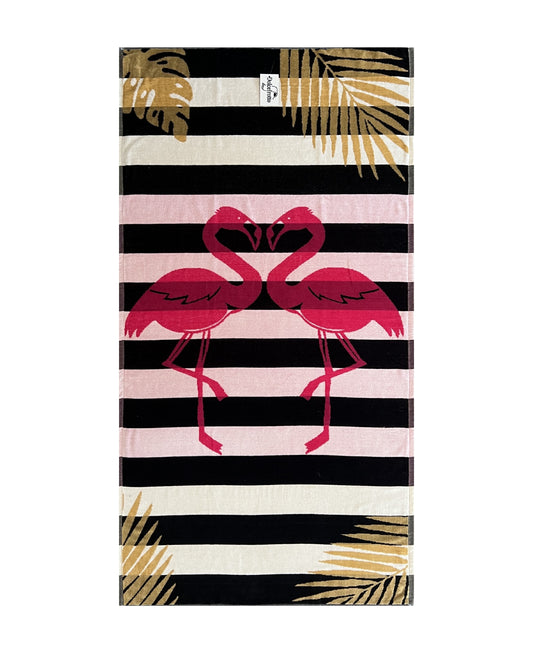 XXL Strandtuch mit Flamingo-Motiv in Schwarz-Weiß, ausgebreitet – Flamingo Gold Kollektion von Dolcefrotto