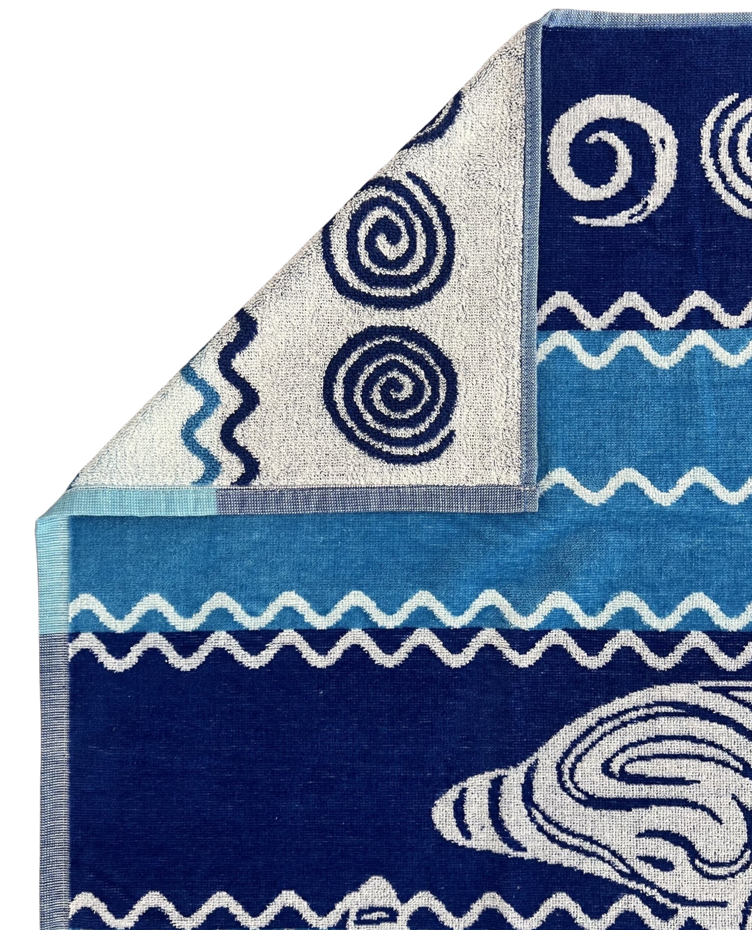 XXL Strandtuch mit Delfin- und Streifendesign in Navy, Ecke und Detailansicht – Pantelleria Kollektion von Dolcefrotto