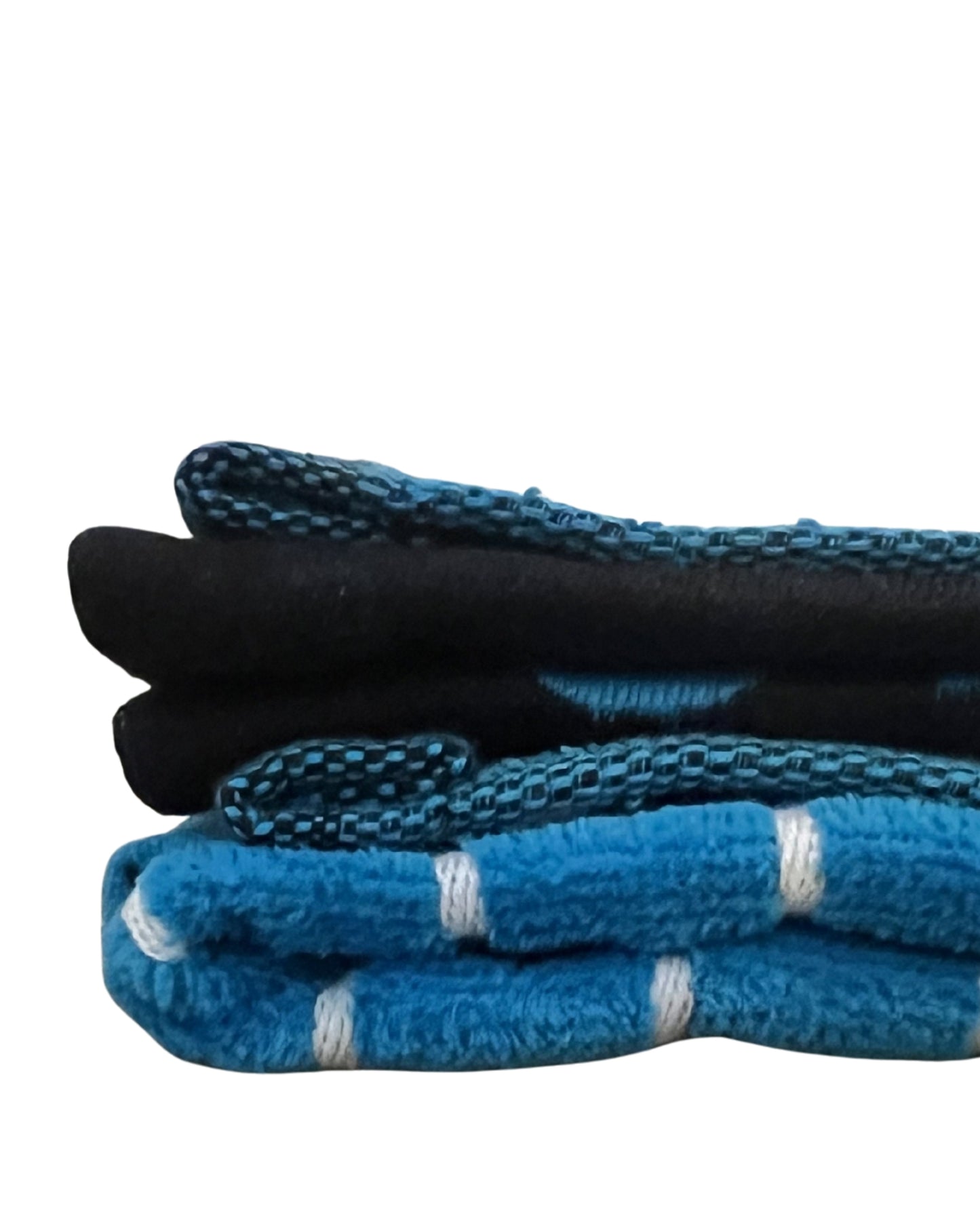 XXL Strandtuch mit sportlichem Schriftzug in Hellblau, gefaltet – Sport Kollektion von Dolcefrotto