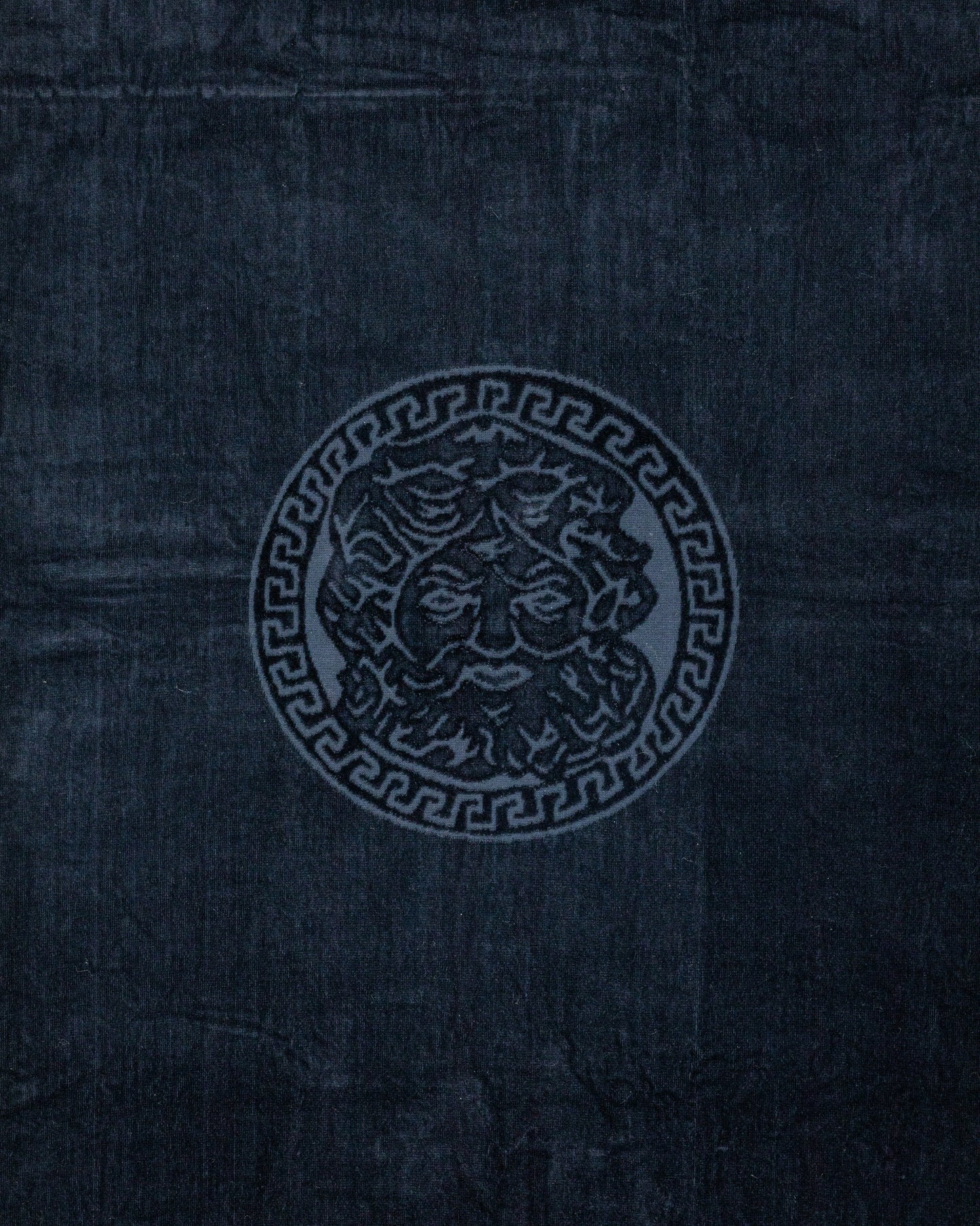 Poseidon Schwarz von oben – 165x90 cm XXL Baumwolle