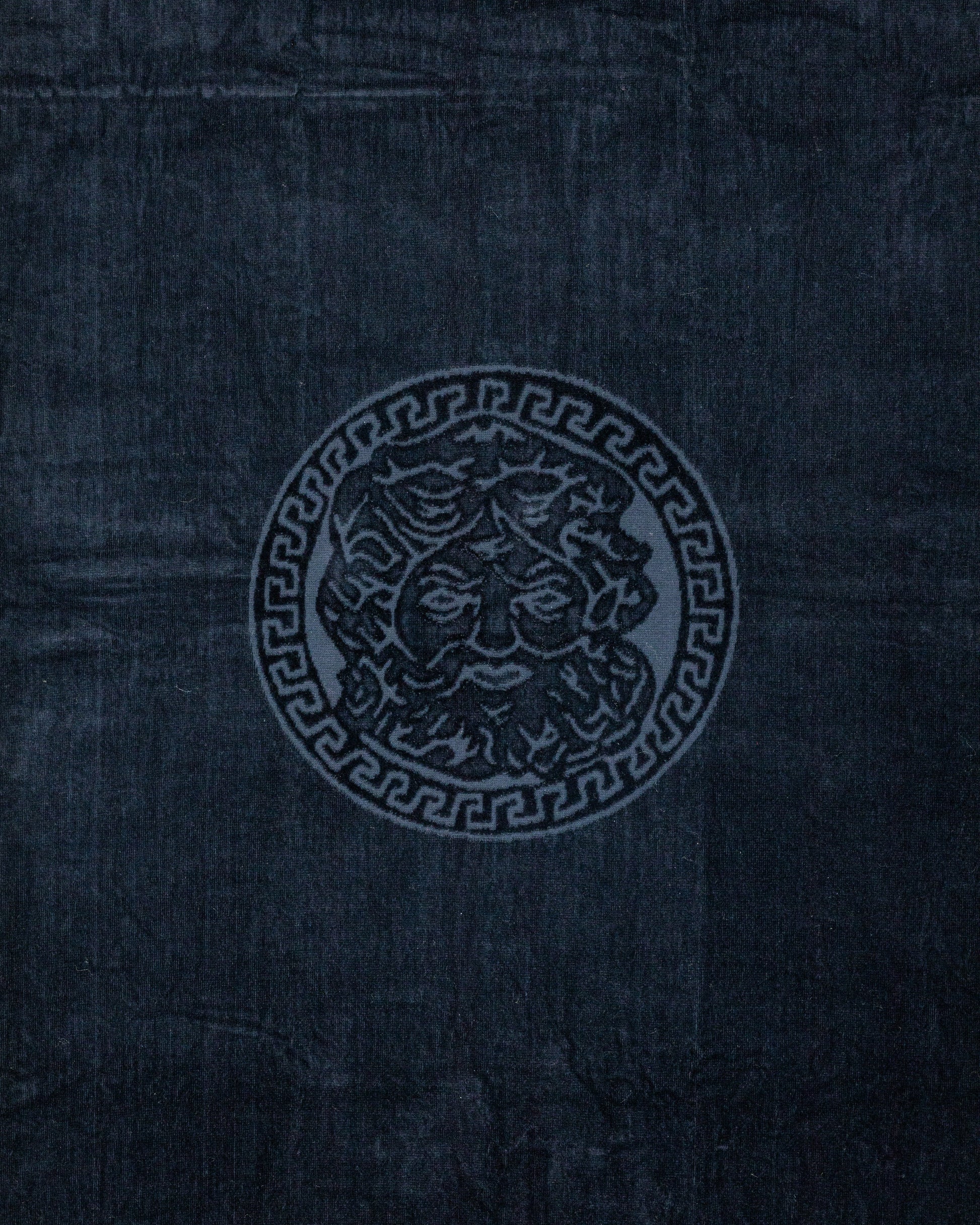 Poseidon Schwarz von oben – 165x90 cm XXL Baumwolle